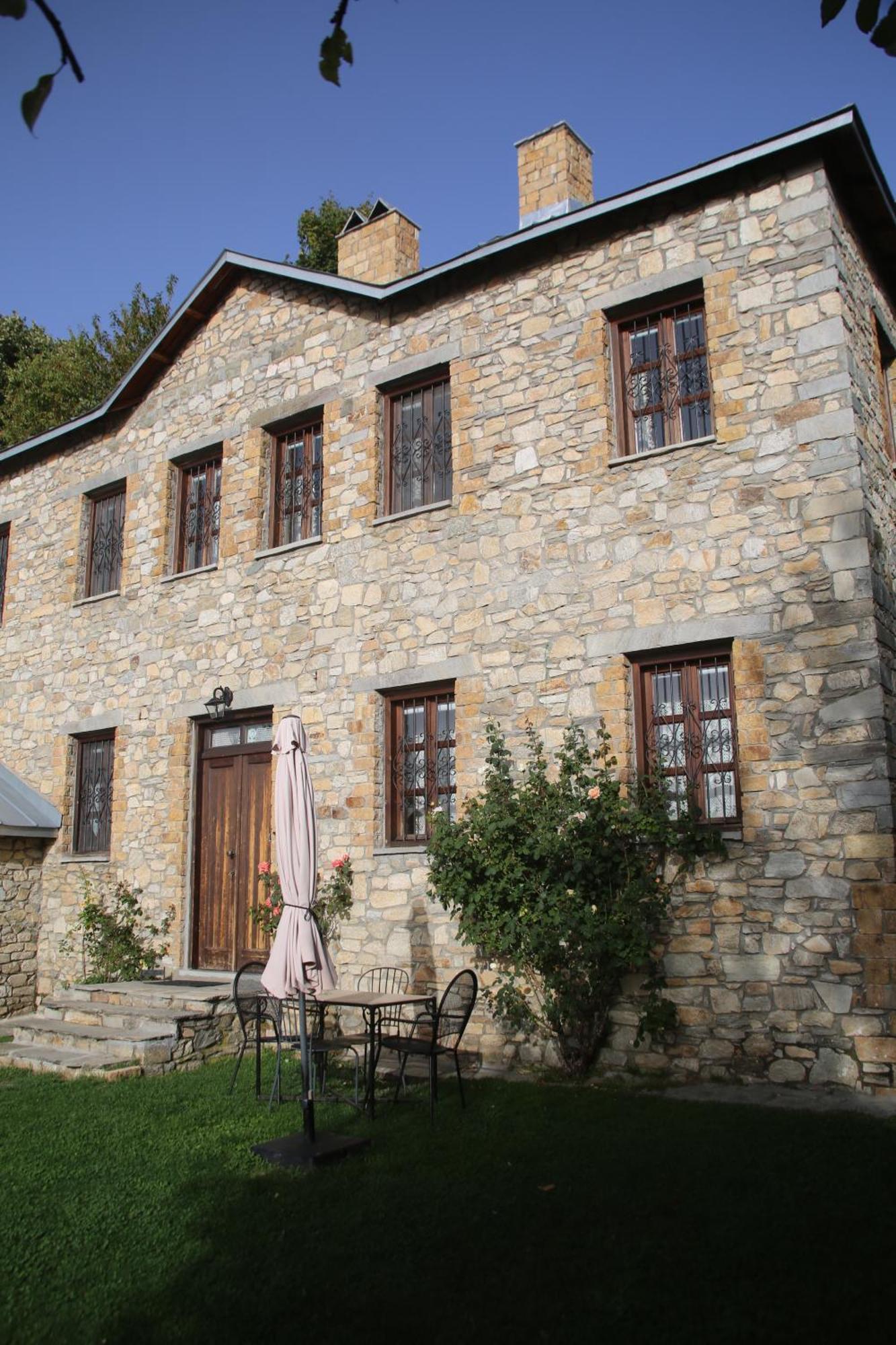 Guesthouse Kontogianni - Materka Nymfaio Exterior photo